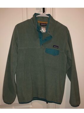 Patagonia Green Fleece Snap Pullover with Teal Accents